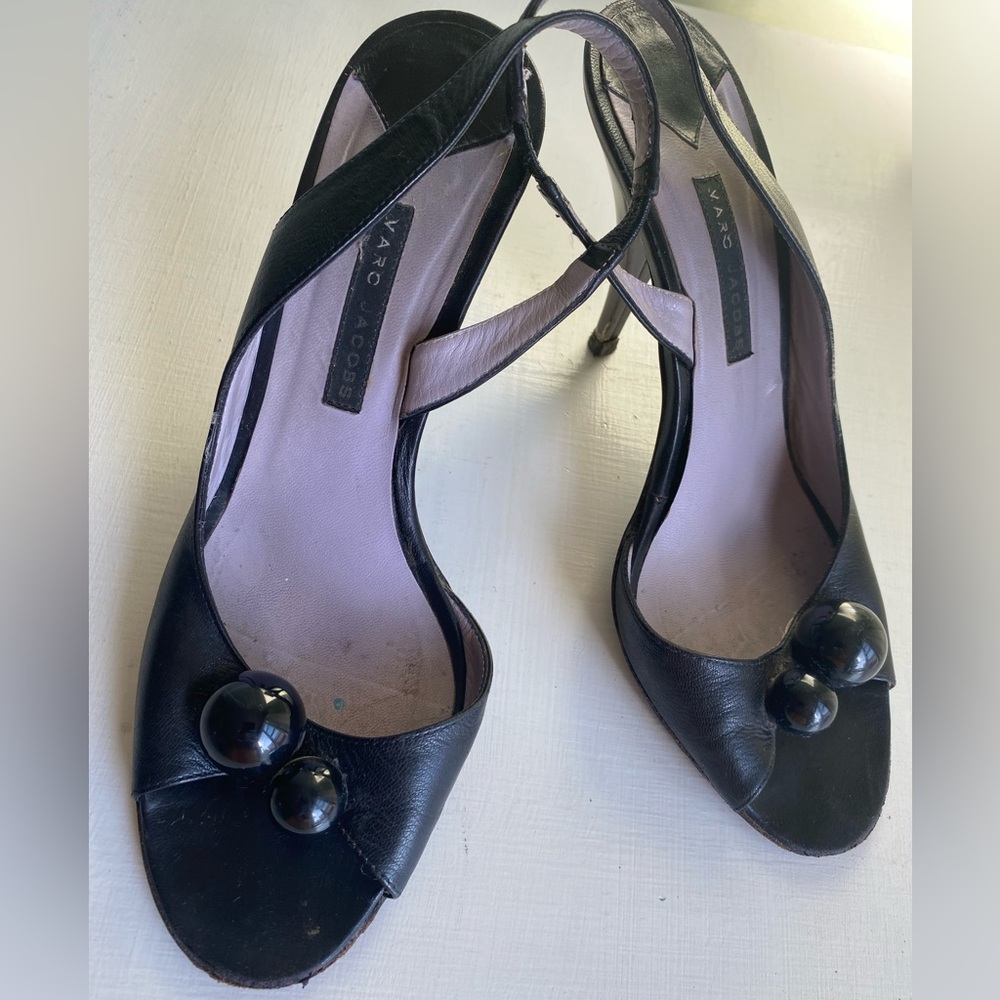Adorable & Sexy Vintage Marc Jacob’s Black Slingback Heels 👠 with Balls on Toes